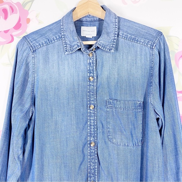 American Eagle Outfitters AEO Chambray Denim Boyfriend Button Down Shirt S - Picture 2 of 12